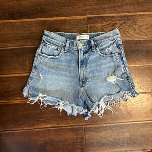 Abercrombie The Cutoff Short - High Rise